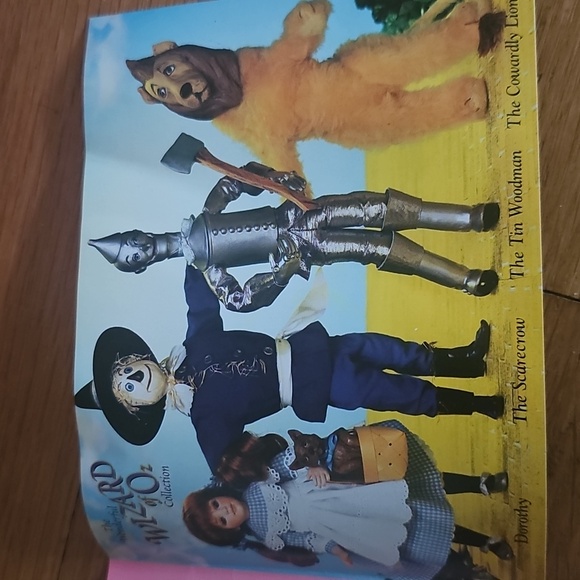 Wizard of Oz The Cowardly Lion Porcelain Doll Paradise Galleries - Picture 3 of 15